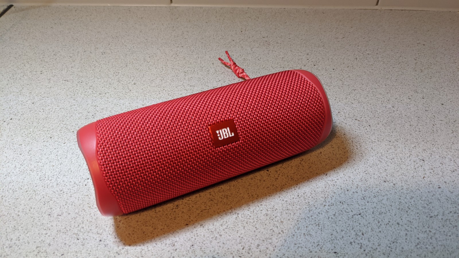 JBL Flip 5 vs JBL Charge 5: Which is right for you? - Reviewed