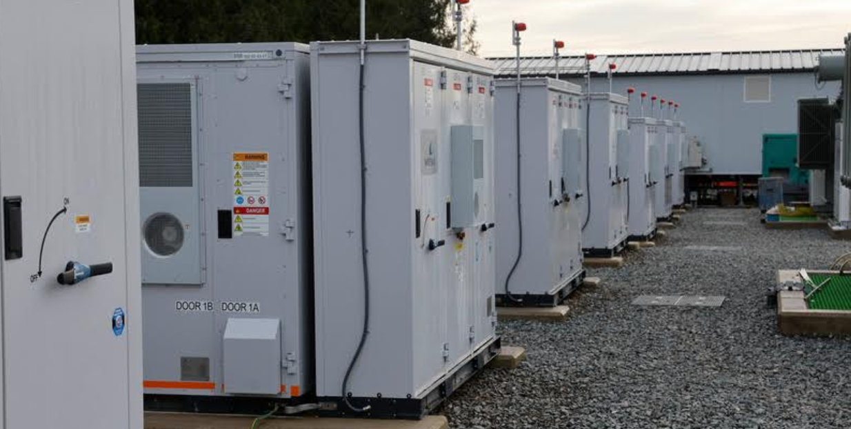 SSE acquires 120MW/240MWh battery storage project in County Offaly - techbuzzireland