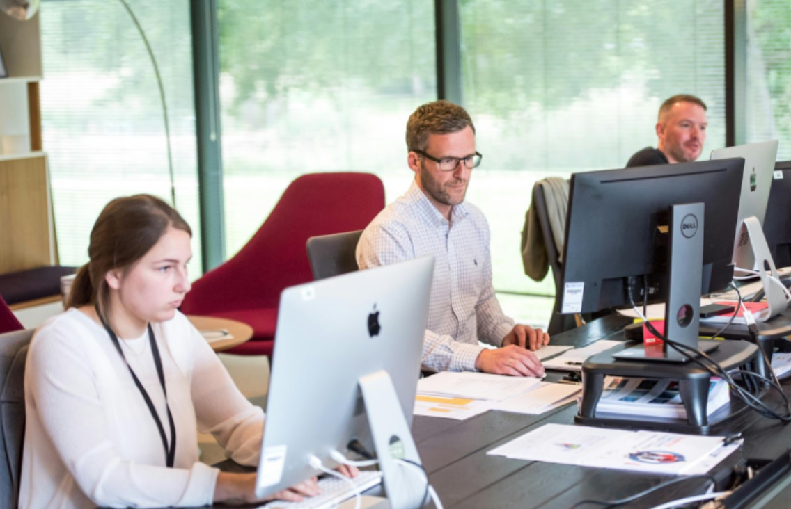 Why Are Companies Shifting to Senior Java Development Outsourcing: Top 5 Benefits for Complex Projects