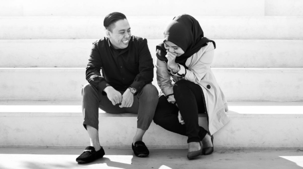 Why Online Dating Is Ideal for Busy People Looking for Love or Companionship