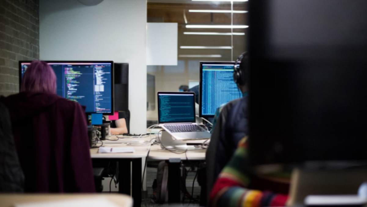 The Benefits of Implementing Real-Time Location Systems Across Industries