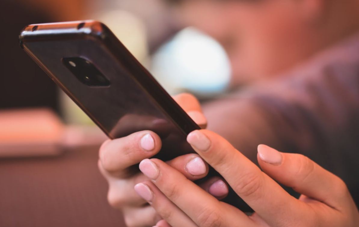 Smart Digital Identity: Tools to Manage Unknown Callers