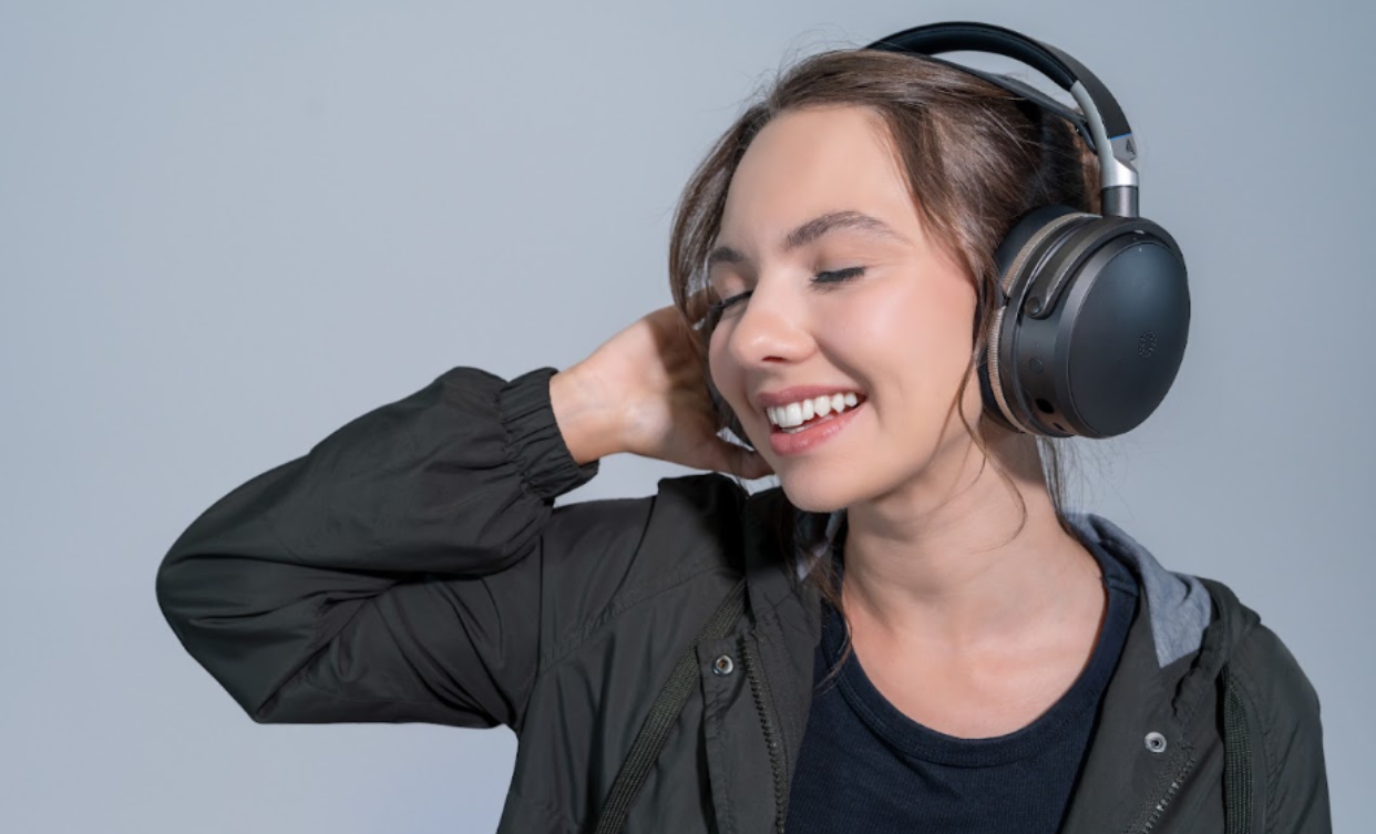 Audeze adds ANC to its latest Maxwell iteration along with SLAM™ acoustic technology -techbuzzireland.com