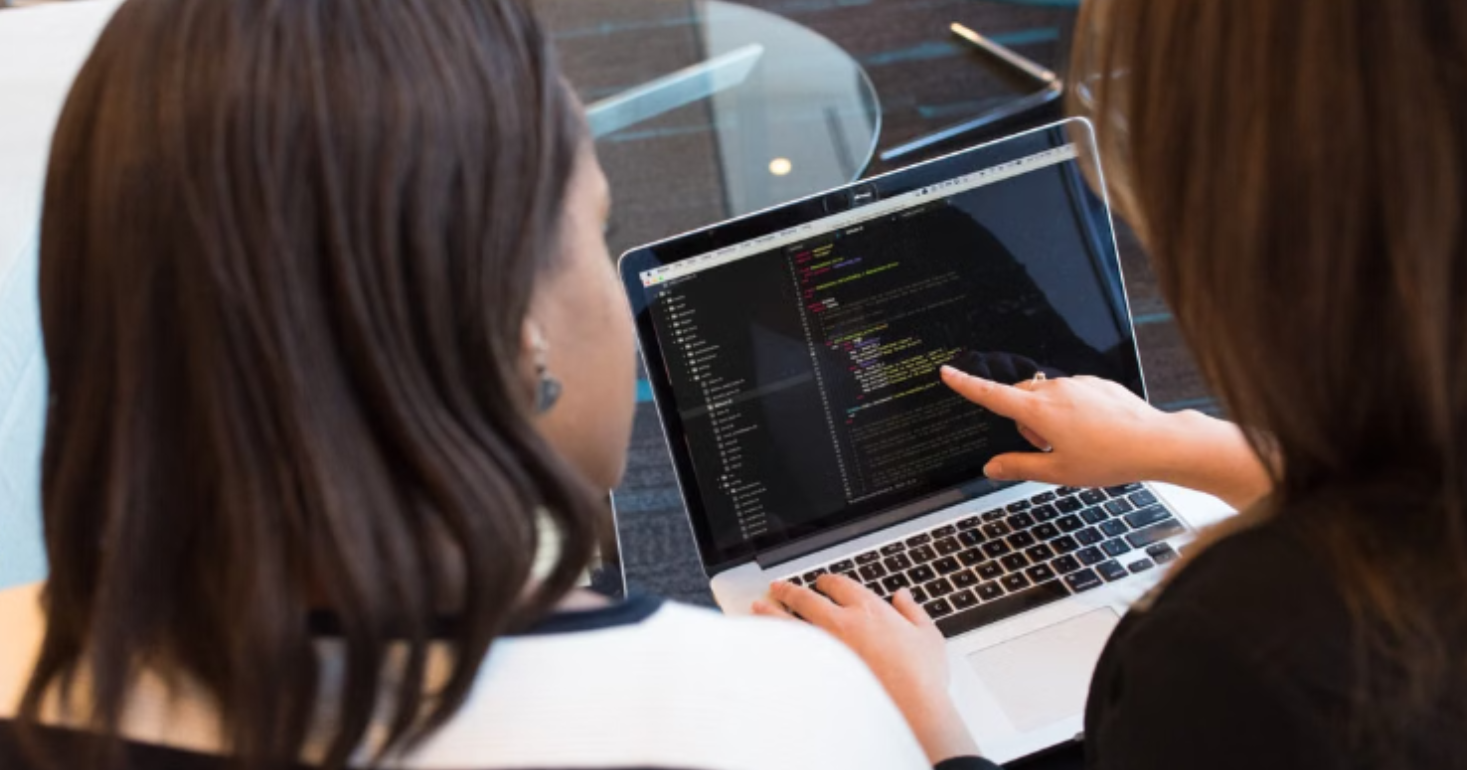 Tech Trends 2026: Why Modern Small-to-Mid Businesses Are Moving Away from Shared Cloud to Virtual Private Servers